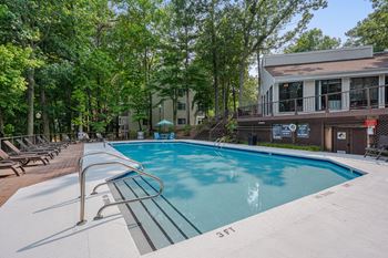 Swimming pool & sundeck